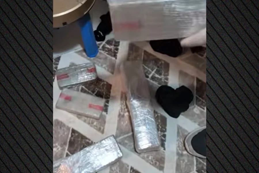 Συνελήφθη από το ελληνικό FBI 34χρονος στον Πειραιά με 8,8 κιλά ηρωίνης, έκανε την διακίνηση με ταξί