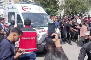 Εννέα οι νεκροί από την ένοπλη επίθεση σε σχολείο στην Τουρκία: Γιος πρώην αστυνομικού ο 14χρονος δράστης του μακελειού