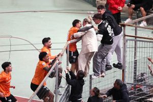 Μαμά Νους: «Περήφανη για τον γιό μου»