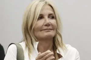 Σε χειρουργική επέμβαση υποβλήθηκε η Μαρέβα Μητσοτάκη στον «Ευαγγελισμό» – Το ιατρικό ανακοινωθέν