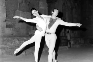 «Margot & Rudi»: Η εκρηκτική χημεία Φοντέιν-Νουρέγιεφ ζωντανεύει στο σινεμά