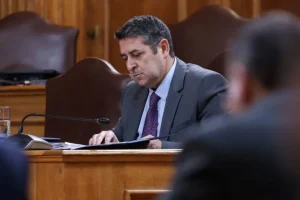 Στη ΜΕΘ παραμένει ο Γιώργος Μυλωνάκης – Κρίσιμες οι επόμενες μέρες, τι αναμένουν οι θεράποντες γιατροί