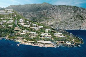 Elounda Hills: Ποιες κατασκευαστικές εταιρείες αναλαμβάνουν το πρότζεκτ των 800 εκατ. Ευρώ