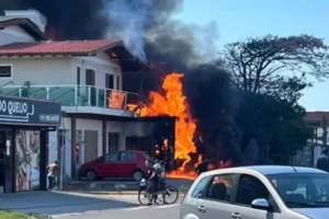 Τέσσερις νεκροί εξαιτίας συντριβής ιδιωτικού αεροσκάφους σε εστιατόριο στη Βραζιλία, δείτε βίντεο