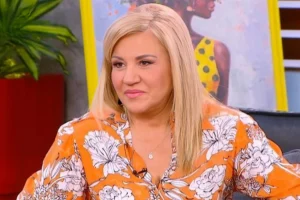 Δέσποινα Μοιραράκη: Το πιο ακριβό χαλί που έχω πουλήσει ήταν αξίας 180.000 ευρώ, υπάρχει ένα στον κόσμο και το έχει επιχειρηματίας στη Θεσσαλονίκη