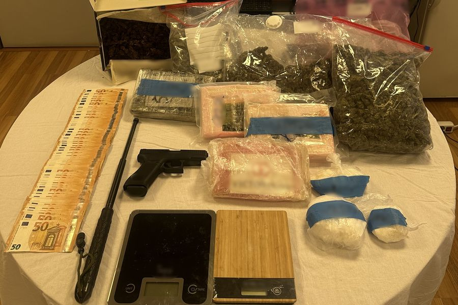 ΦΩΤΟ: Εξαρθρώθηκε εγκληματική οργάνωση διακίνησης ναρκωτικών και όπλων με… πλοκάμια και στην Κρήτη