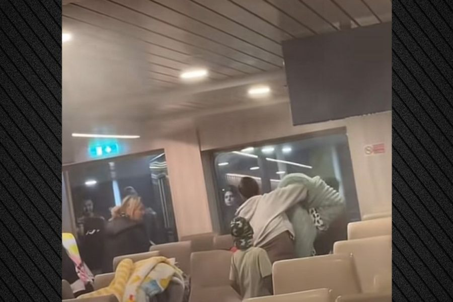 Χαμός σε πλοίο της γραμμής – Επιβάτες άναψαν τσιγάρο και προκάλεσαν αναστάτωση