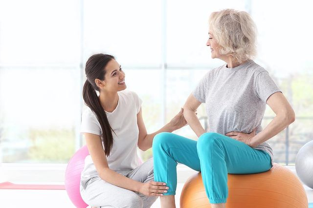 Οστεοπόρωση: Πώς θα «χτίσουμε» γερά οστά – 5 τρόποι