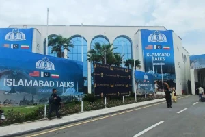 Wall Street Journal: Κατ’ αρχήν συμφωνία για νέο γύρο επαφών μεταξύ ΗΠΑ και Ιράν