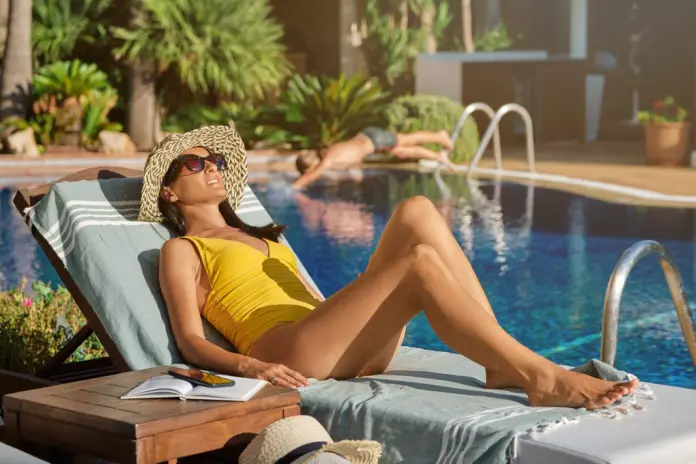 Απάντηση σε 5άστερο ξενοδοχείο της Κρήτης: Νερό για τις πισίνες μόνο από γεώτρηση ή από τη θάλασσα