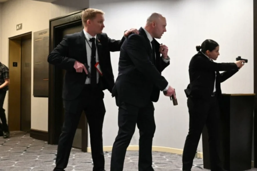 Ξένοι ηγέτες καταδικάζουν την επίθεση στο δείπνο των ανταποκριτών του Λευκού Οίκου: «Η βία δεν έχει θέση σε μια δημοκρατία»