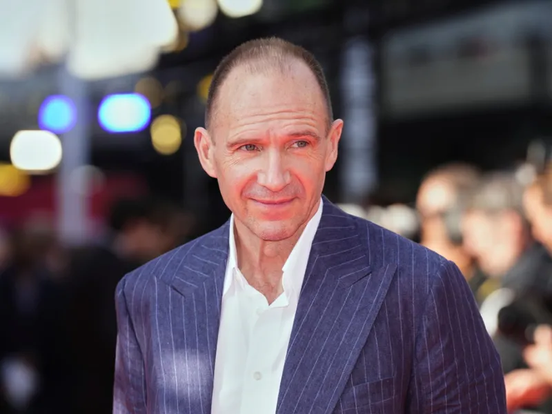 «Embers»: Οι Ρέιφ Φάινς και Βίγκο Μόρτενσεν στο νέο δράμα εποχής του Ίστβαν Ζάμπο