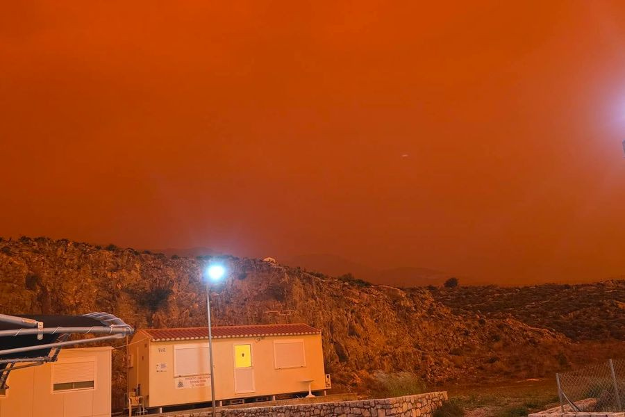 Αφρικανική σκόνη: Πως η “ματωμένη βροχή” ψηλώνει τα βουνά της Κρήτης – Δύο έρημοι διακινούν 600 εκατ. τόνους σκόνη τον χρόνο!