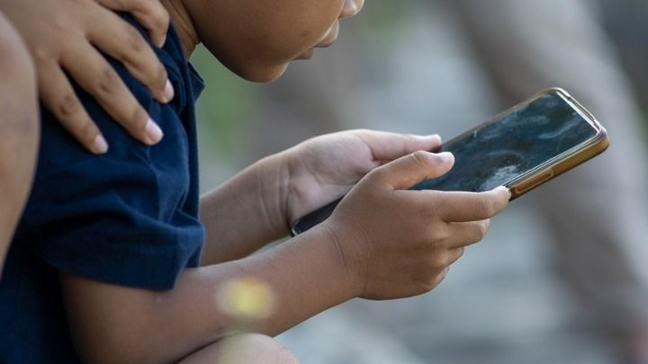 Τουρκία: Το κοινοβούλιο ψήφισε νόμο που απαγορεύει την πρόσβαση στα μέσα κοινωνικής δικτύωσης για άτομα κάτω των 15 ετών