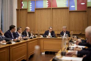 Η τρύπα του νερού και η προίκα του πρωθυπουργού στην Κρήτη… από την τσέπη μας