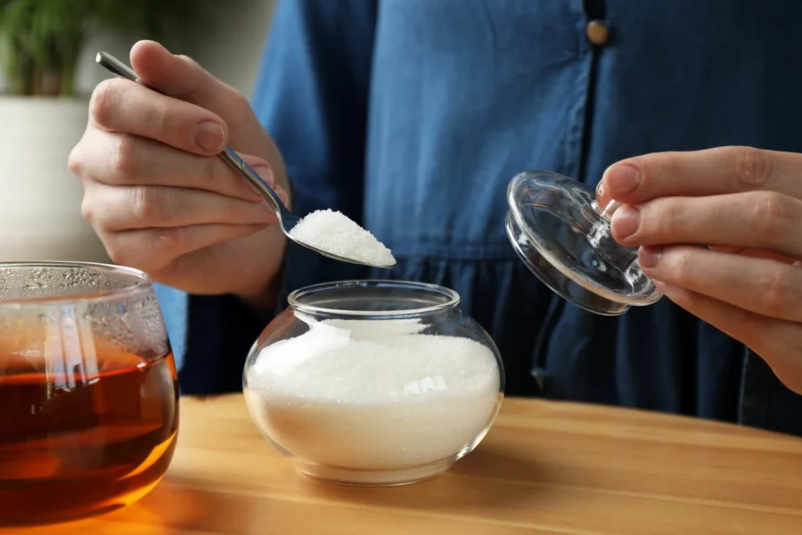 8 πρακτικές συμβουλές για να βγάλετε τη ζάχαρη από τη διατροφή σας