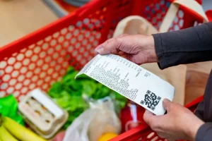 Πληθωρισμός: “Πάτησε γκάζι” στο 3,9% τον Μάρτιο – Καύσιμα και μεταφορές “σέρνουν” τον χορό