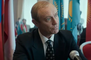 Wizard of the Kremlin: Κυκλοφόρησε νέο τρέιλερ – Η ομοιότητα του Τζουντ Λο με τον Βλαντίμιρ Πούτιν