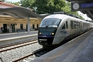 Πτώση δέντρου προκάλεσε διακοπή στη σιδηροδρομική κυκλοφορία στο τμήμα Σίνδος – Θεσσαλονίκη