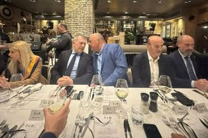  Δεξίωση της ΕΠΟ χωρίς Μπούση, αλλά με Βρούτση και Μπέο