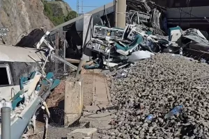 Νέο στοιχείο για τη πολύνεκρη σύγκρουση τρένων στην Ισπανία: Η σιδηροτροχιά είχε σπάσει την προηγούμενη ημέρα