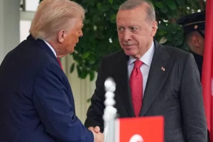 Τηλεφωνική επικοινωνία Τραμπ-Ερντογάν για την εκεχειρία με το Ιράν