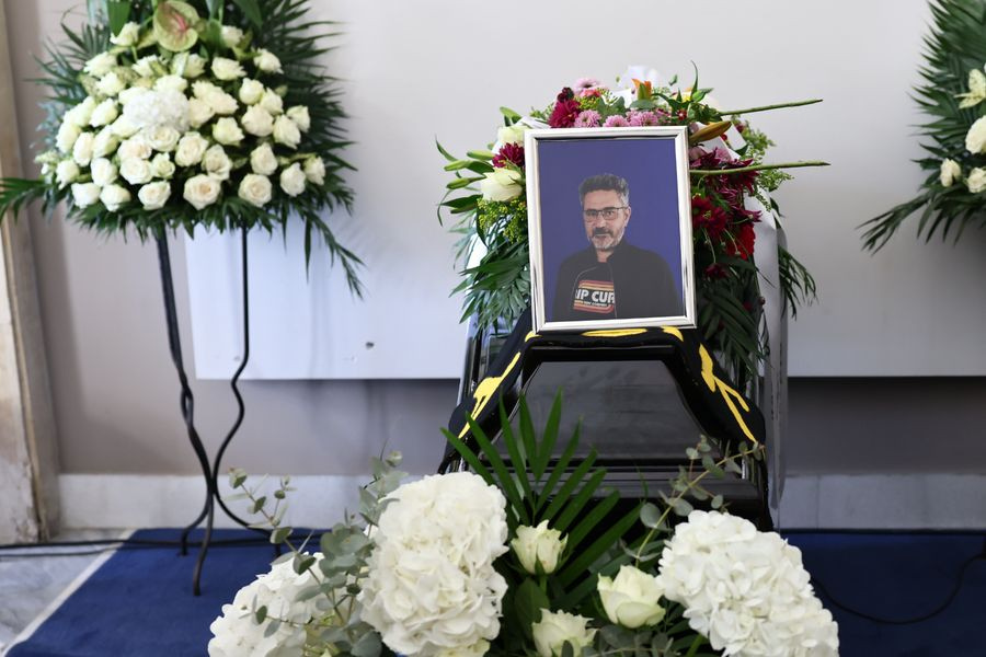 Tελευταίο αντίο στον γιο της Θεανώς Φωτίου