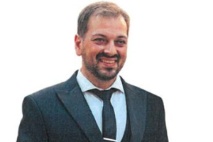 Θλίψη για τον 45χρονο καθηγητή Κώστα Βαμβουκάκη που έφυγε από τη ζωή