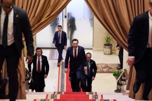 Al Jazeera: Υπήρξε πρόοδος στις συνομιλίες ΗΠΑ και Ιράν στο Πακιστάν