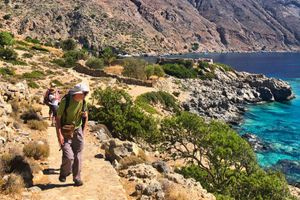 “Άνθίζει” ο ορεινός τουρισμός: Όταν οι τουρίστες παίρνουν τα βουνά, ανακαλύπτουν μια Κρήτη αυθεντική, άγρια και γοητευτική