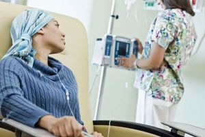 Μετά τη θεραπεία του καρκίνου αυξάνεται ο κίνδυνος λευχαιμίας – Τι δείχνει νέα μελέτη