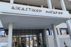 Δεκτή η δήλωση αποχής της προέδρου στη δίκη για τα χαμένα βίντεο των Τεμπών, αναβάλλεται επ’ αόριστον η εκδίκαση