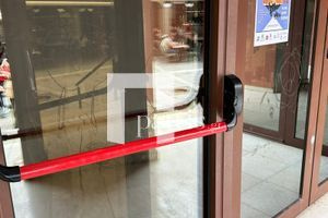(ΦΩΤΟ) Άγνωστοι προκάλεσαν ζημιές στην είσοδο της Βικελαίας