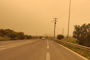 Κακοκαιρία «Erminio»: Προβλήματα με τις πτήσεις στο Ηράκλειο-Άνεμοι αναποδογύρισαν νταλίκα στο Λασίθι