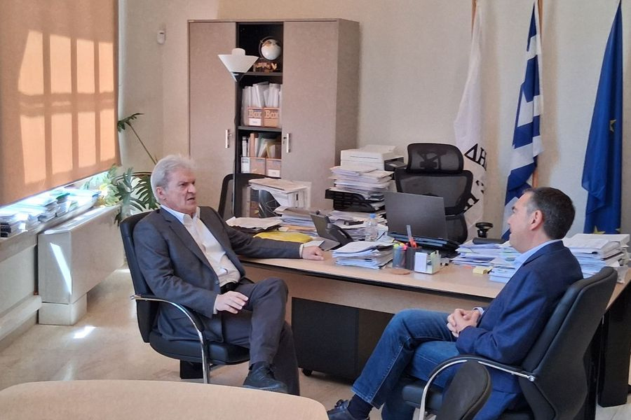 (ΒΙΝΤΕΟ) “Όλοι κάνουν τα παράπονά τους στον δήμαρχο” – Λειψυδρία, έργα και δομικά ζητήματα διοίκησης στην ατζέντα Τσίπρα – Καλοκαιρινού