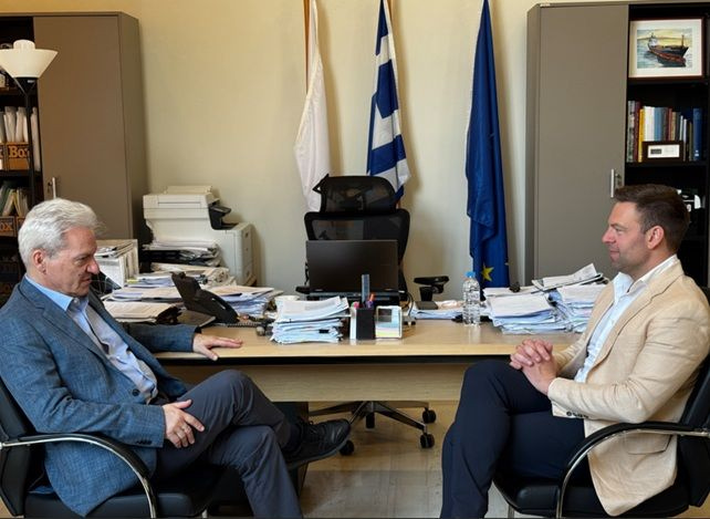 Κρητικό τετ-α-τετ: Τι συζήτησαν Καλοκαιρινός και Κασσελάκης στο Ηράκλειο