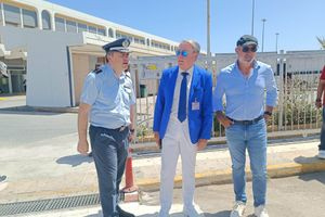 Αεροδρόμιο Ηρακλείου: Το «πορτάκι της ντροπής» έγινε άνετη  πύλη εξόδου για τους ταξιδιώτες