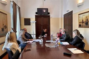 Σύσκεψη στην Αποκεντρωμένη Διοίκηση Κρήτης με εκπροσώπους της Περιφερειακής Υπηρεσίας Τουρισμού