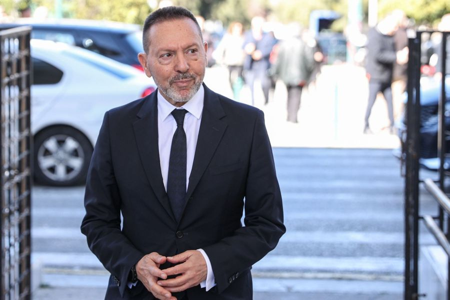 Διαδικτυακές απάτες με το όνομα του Γιάννη Στουρνάρα και το λογότυπο της ΤτΕ