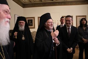 Ο Δήμος Αθηναίων τίμησε τον Οικουμενικό Πατριάρχη Βαρθολομαίο