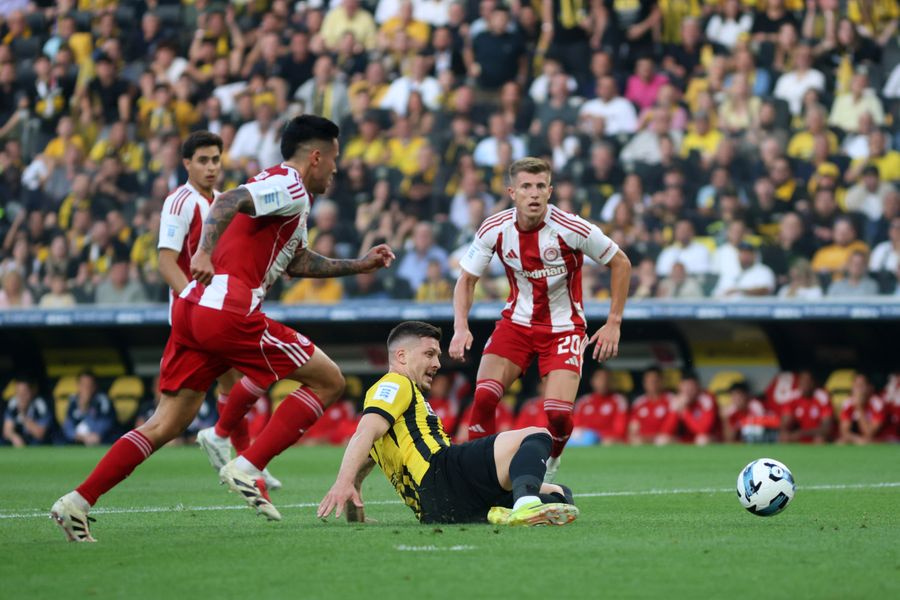 Super League: Δεύτερος και στα προκριματικά του Champions League ο Ολυμπιακός