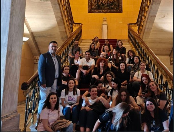 Υποδοχή του 46ου Δημοτικού Σχολείου Ηρακλείου στη Βουλή