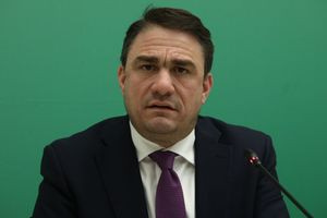 Τσουκαλάς για κόμμα Τσίπρα: Η μάχη δεν είναι Ρεάλ – Μπαρτσελόνα