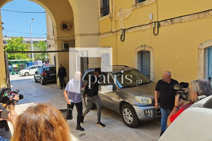 (ΦΩΤΟ – ΒΙΝΤΕΟ) Στο αυτόφωρο η μητέρα του 3χρονου κοριτσιού – Προθεσμία για να απολογηθεί ο πατέρας