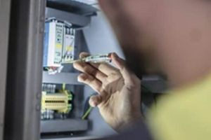 Ρευματοκλοπή σε κατάστημα ψιλικών, συνελήφθη ο υπάλληλος
