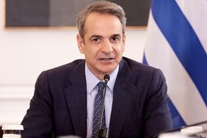 Αυτά φέραμε εμείς για τους εργαζόμενους: κατώτατος μισθός στα 920 € από 650 €, μειώσεις φόρων, 550.000 νέες θέσεις εργασίας