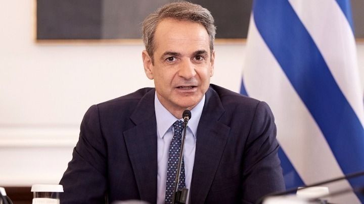 Αυτά φέραμε εμείς για τους εργαζόμενους: κατώτατος μισθός στα 920 € από 650 €, μειώσεις φόρων, 550.000 νέες θέσεις εργασίας