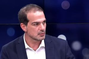 Γ. Σακελλαρίδης: Η Νέα Αριστερά συνεχίζει – «Το δεξί φλας» του κ. Τσίπρα δεν θα αργήσει