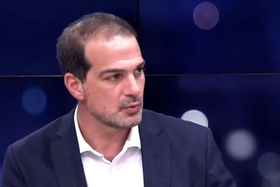 Γ. Σακελλαρίδης: Η Νέα Αριστερά συνεχίζει – «Το δεξί φλας» του κ. Τσίπρα δεν θα αργήσει