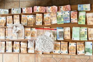 Εξάρθρωση εγκληματικής ομάδας διακίνησης κοκαΐνης – Σύλληψη δύο μελών της – Κατασχέθηκαν 322 έτοιμες δόσεις και πάνω από 40.000 ευρώ